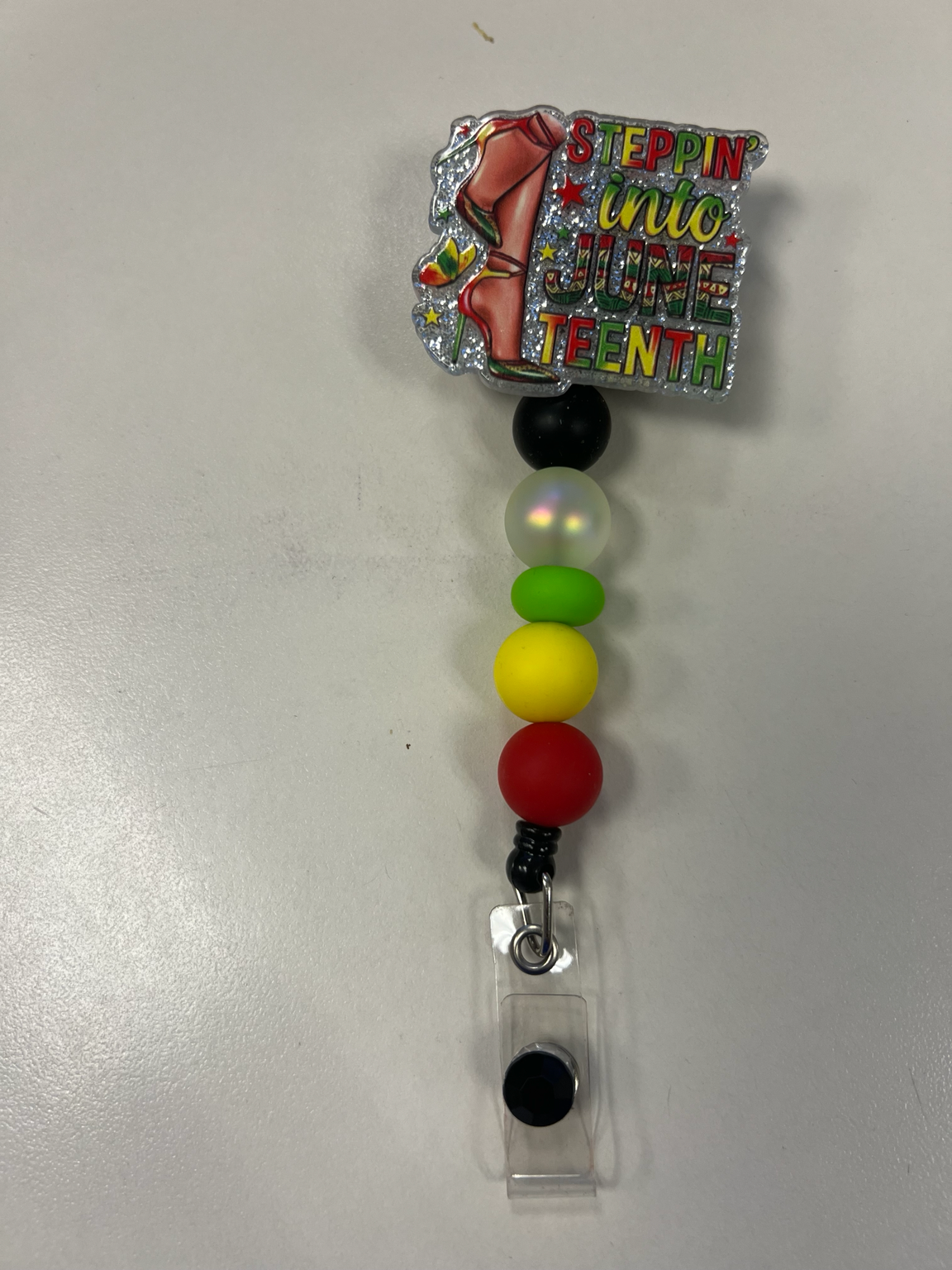 ❤️💛💚 Steppin’ Into Juneteenth Beaded Badge Reel